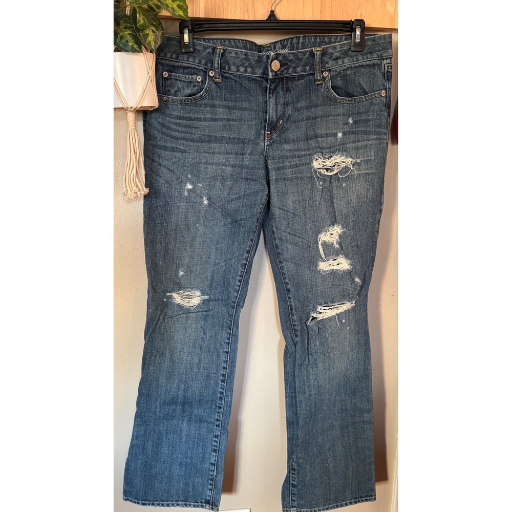 American Eagle Women 16 Straight Leg Distressed Ripped Medium Wash Denim Jeans